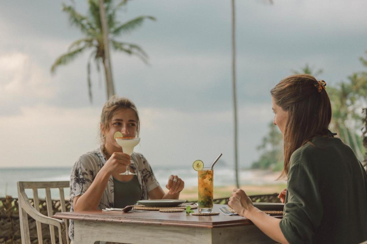 Naomi Beach Resort - Adults Only Weligama Buitenkant foto